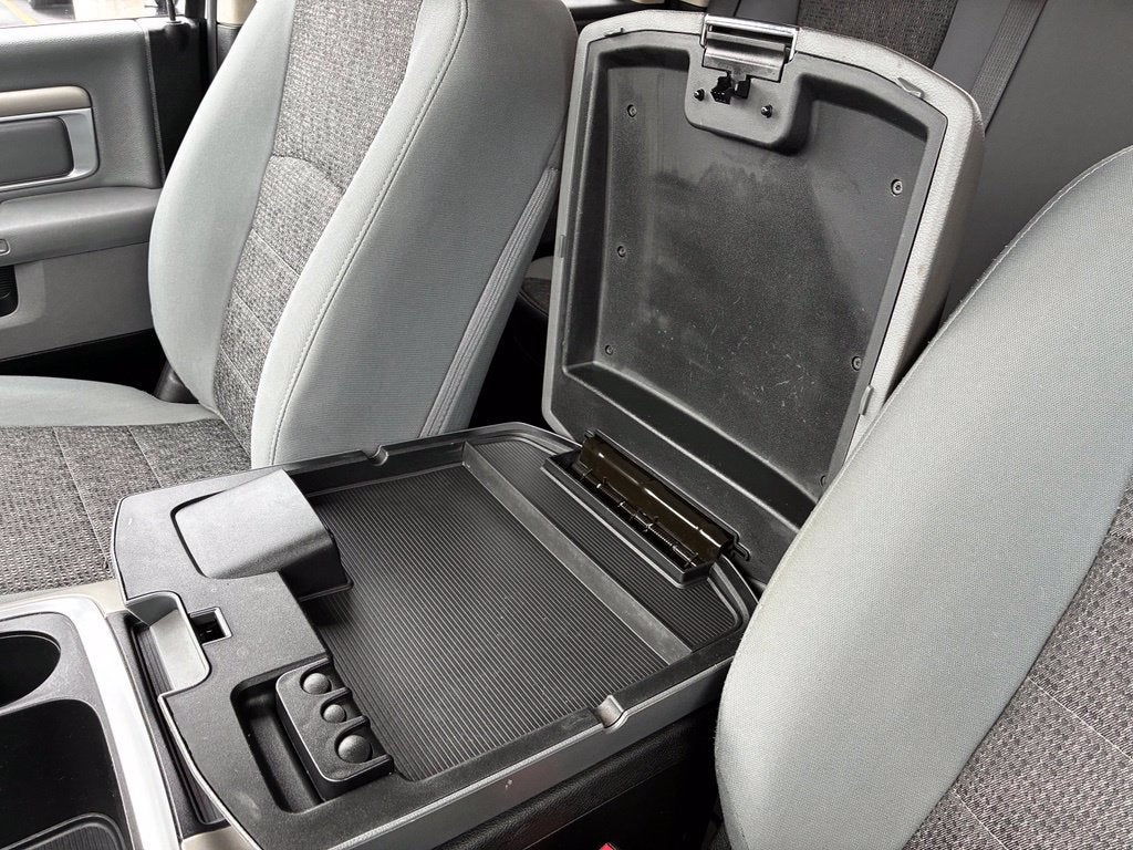 2018 RAM 1500 Big Horn Quad Cab 4x4 6'4" Box