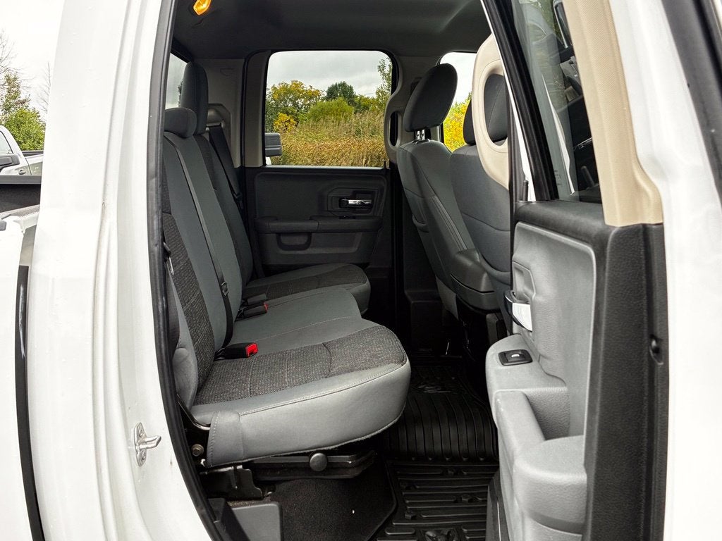 2018 RAM 1500 Big Horn Quad Cab 4x4 6'4" Box