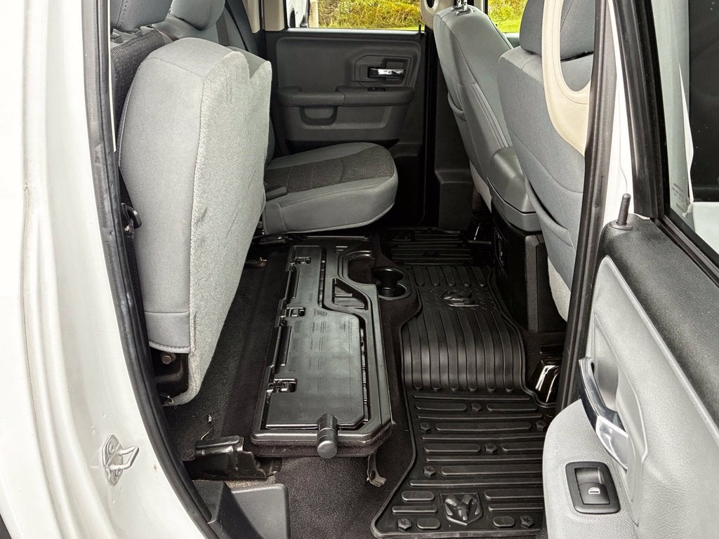 2018 RAM 1500 Big Horn Quad Cab 4x4 6'4" Box