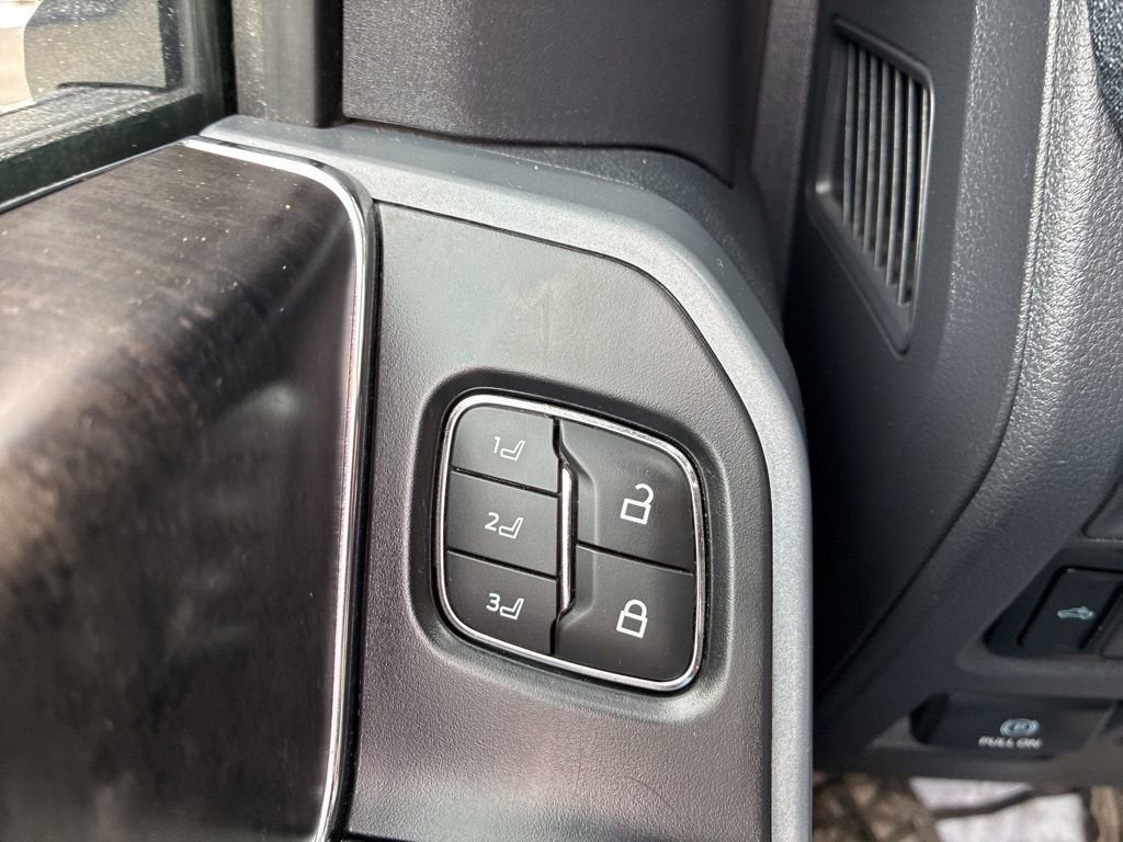 2023 Ford F-150 Lightning Pro