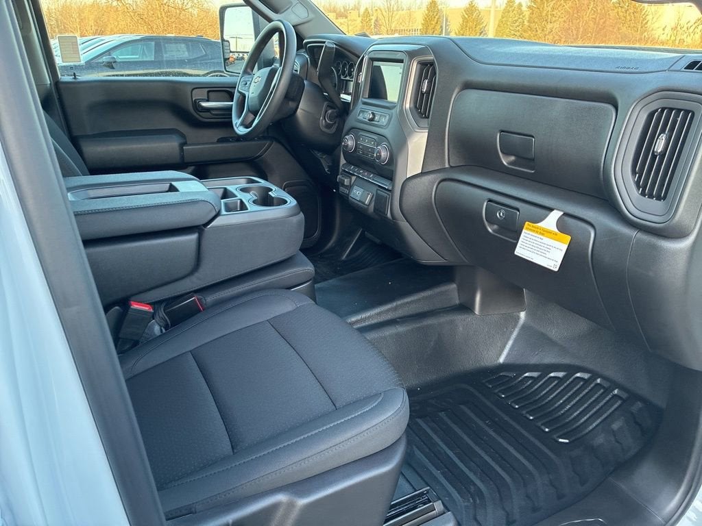 2026 Chevrolet Silverado 3500 HD WT DRW