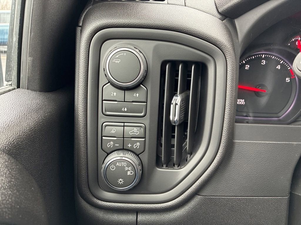 2026 Chevrolet Silverado 3500 HD WT DRW