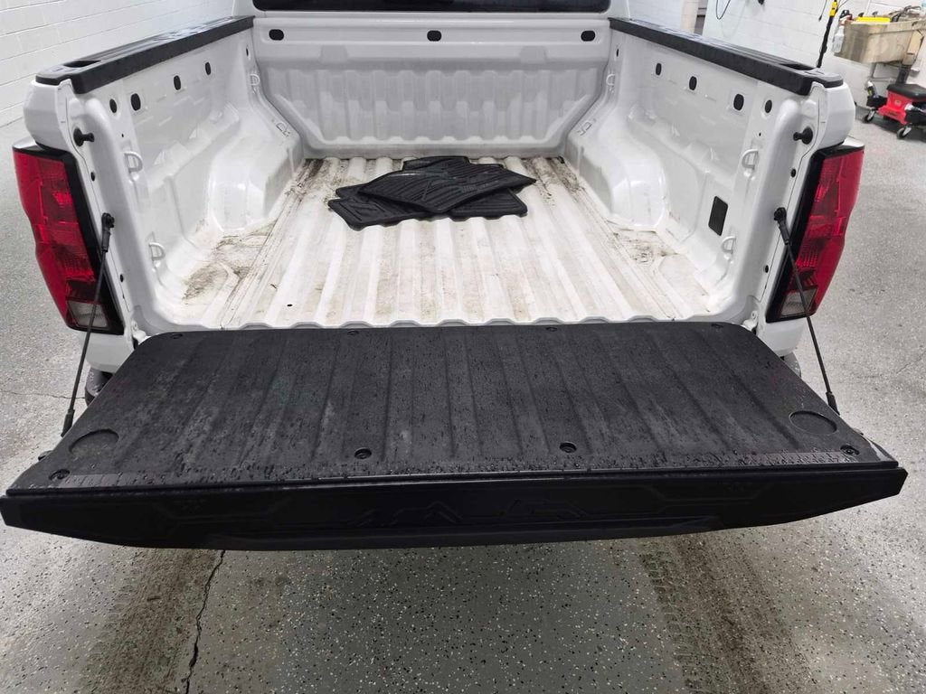 2024 Chevrolet Colorado WT