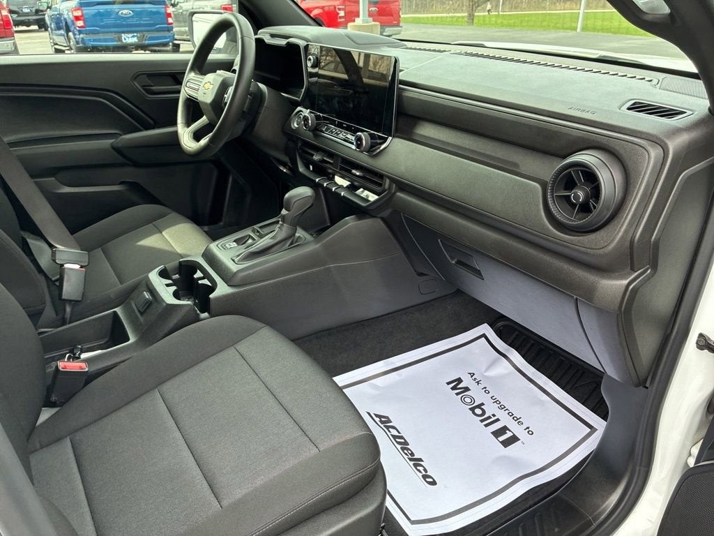 2024 Chevrolet Colorado WT