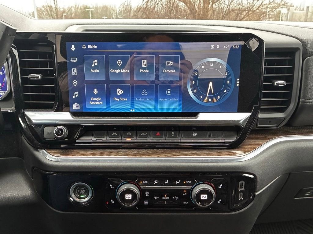 2023 Chevrolet Silverado 1500 LT (2FL)