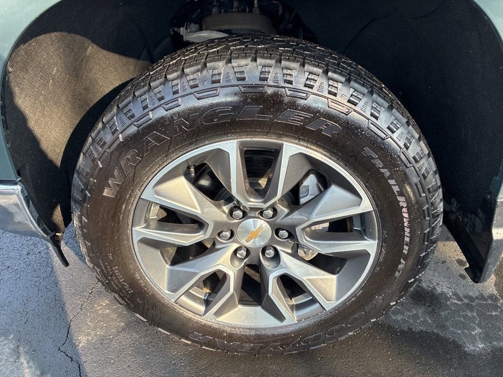 2025 Chevrolet Silverado 1500 LT (2FL)