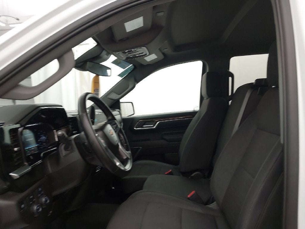 2025 Chevrolet Silverado 1500 LT (2FL)