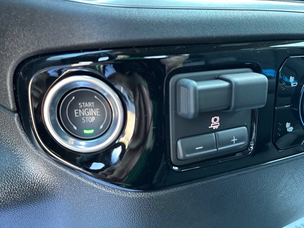 2026 Chevrolet Silverado 1500 RST - Photo 13