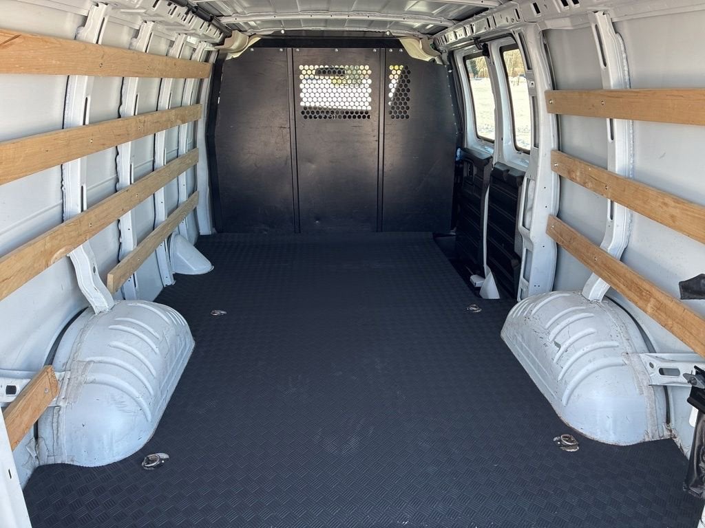 2024 Chevrolet Express Cargo 2500 WT