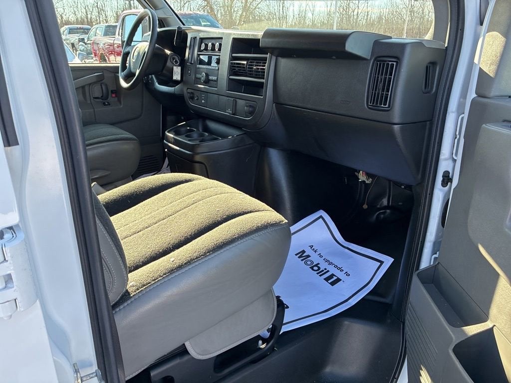 2024 Chevrolet Express Cargo 2500 WT