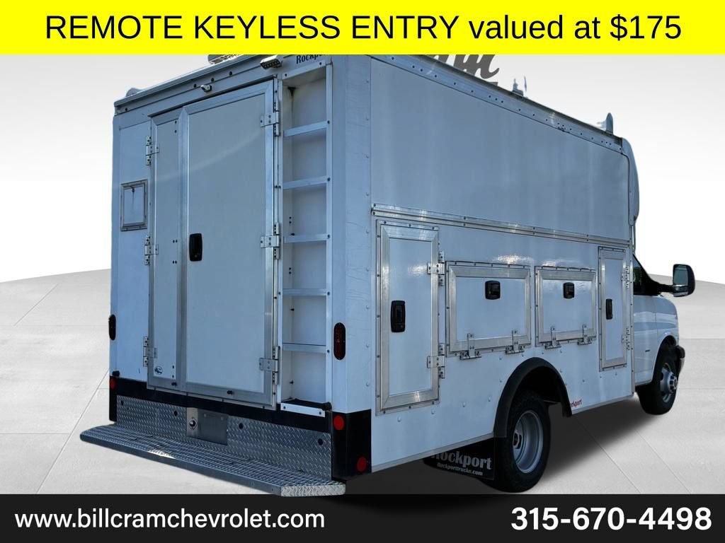 2022 GMC Savana Cutaway 3500 Gas