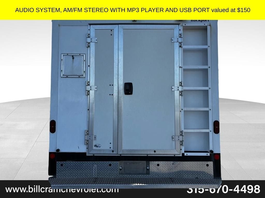 2022 GMC Savana Cutaway 3500 Gas