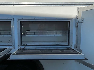 2022 GMC Savana Cutaway 3500 Gas