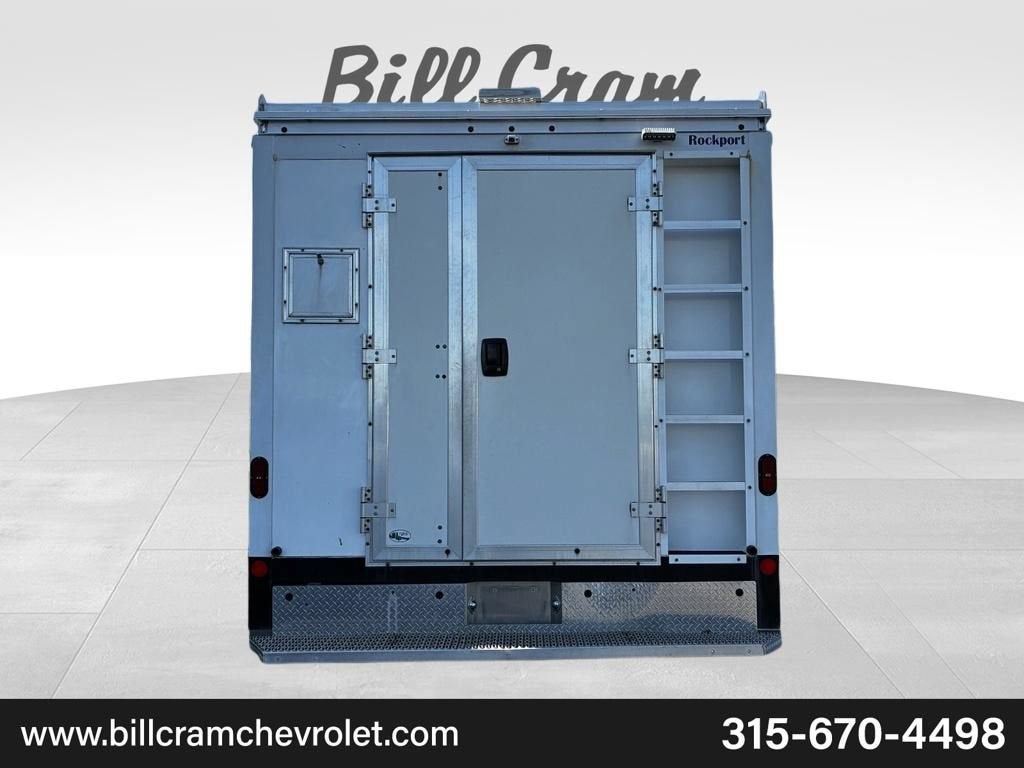 2022 GMC Savana Cutaway 3500 Gas