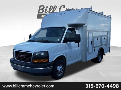 2022 GMC Savana Cutaway 3500 Gas