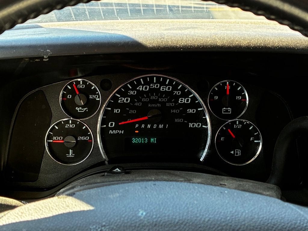 2022 GMC Savana Cutaway 3500 Gas