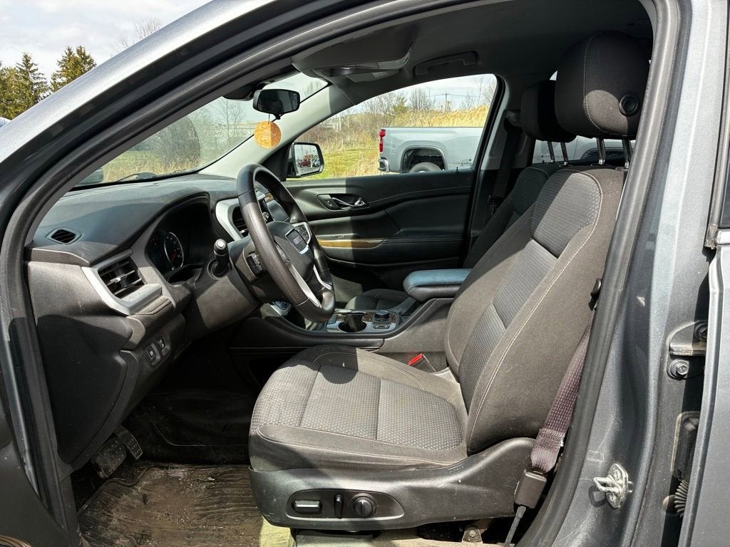 2021 GMC Acadia SLE