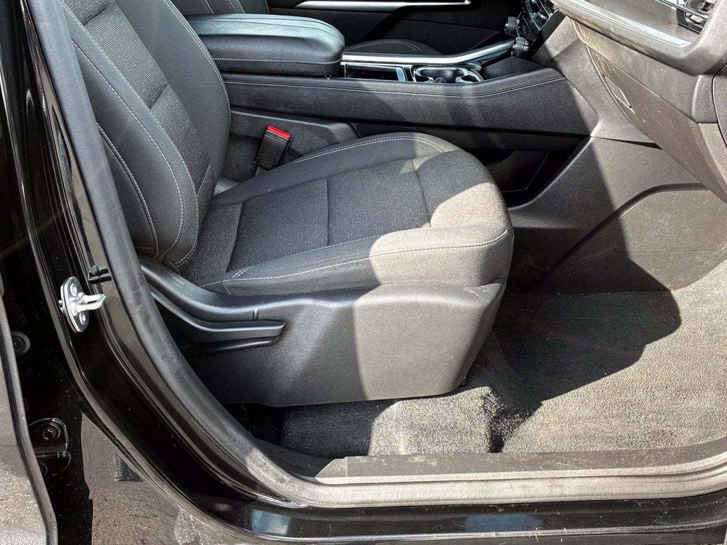 2024 Chevrolet Traverse LS