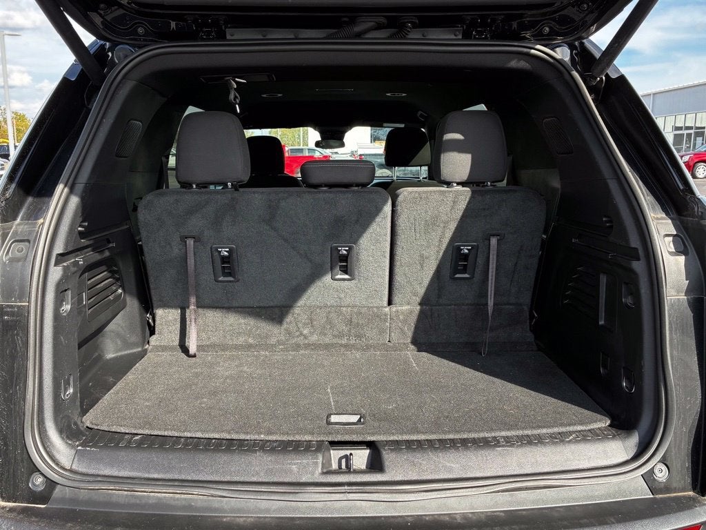 2024 Chevrolet Traverse LS