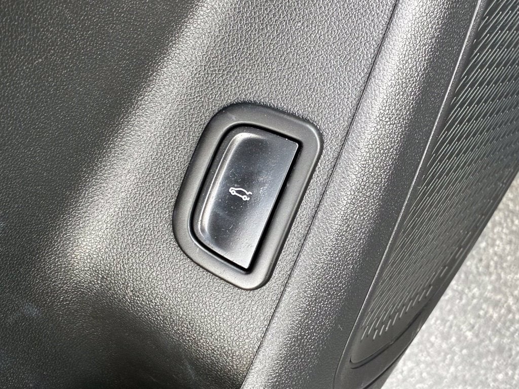 2024 Chevrolet Traverse LS