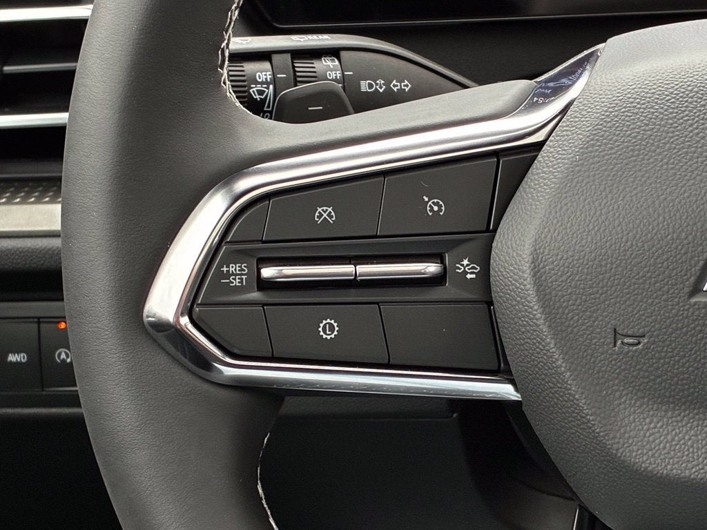2027 Chevrolet Traverse LT - Photo 10