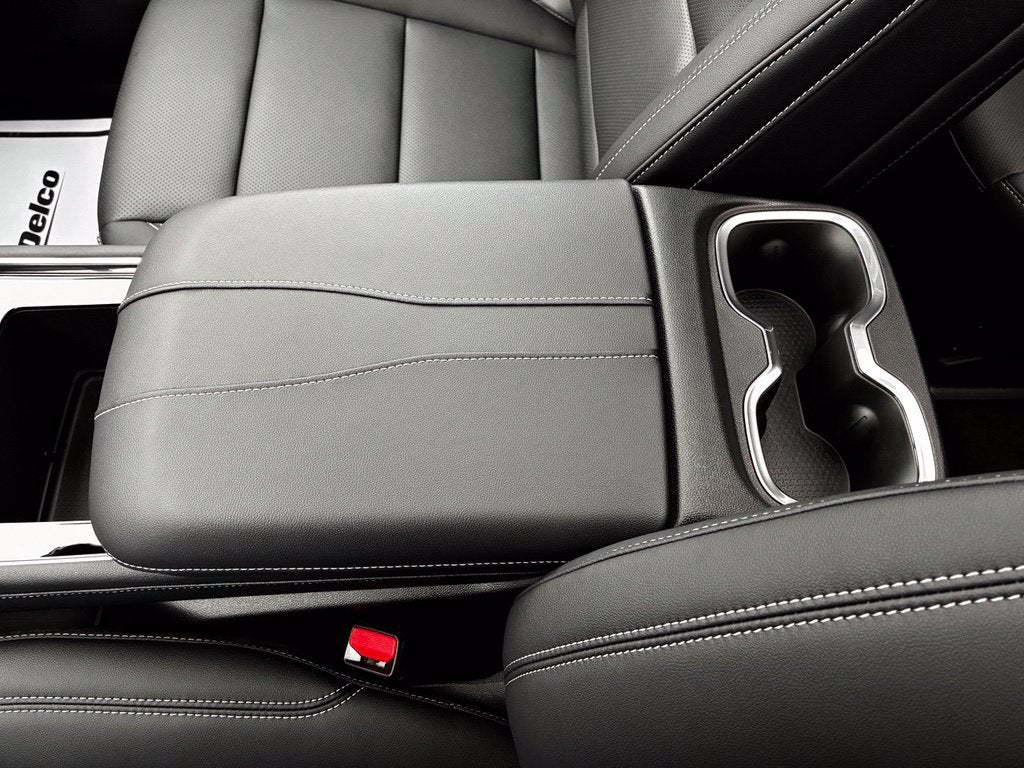 2027 Chevrolet Traverse LT - Photo 22