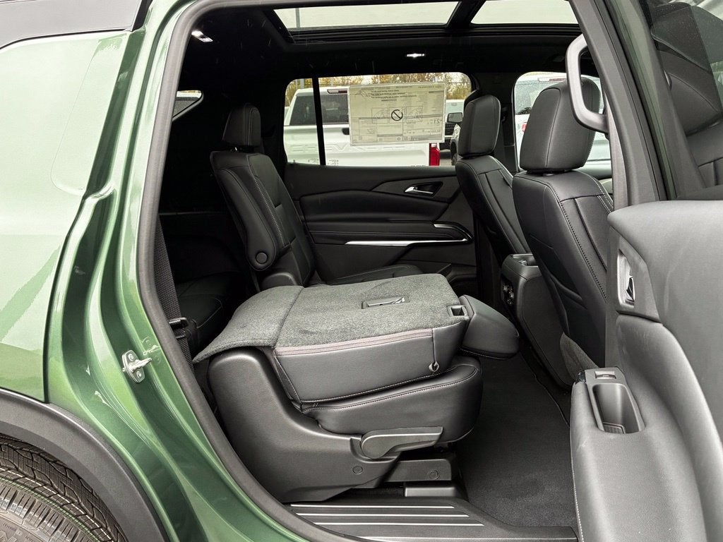 2027 Chevrolet Traverse LT - Photo 29