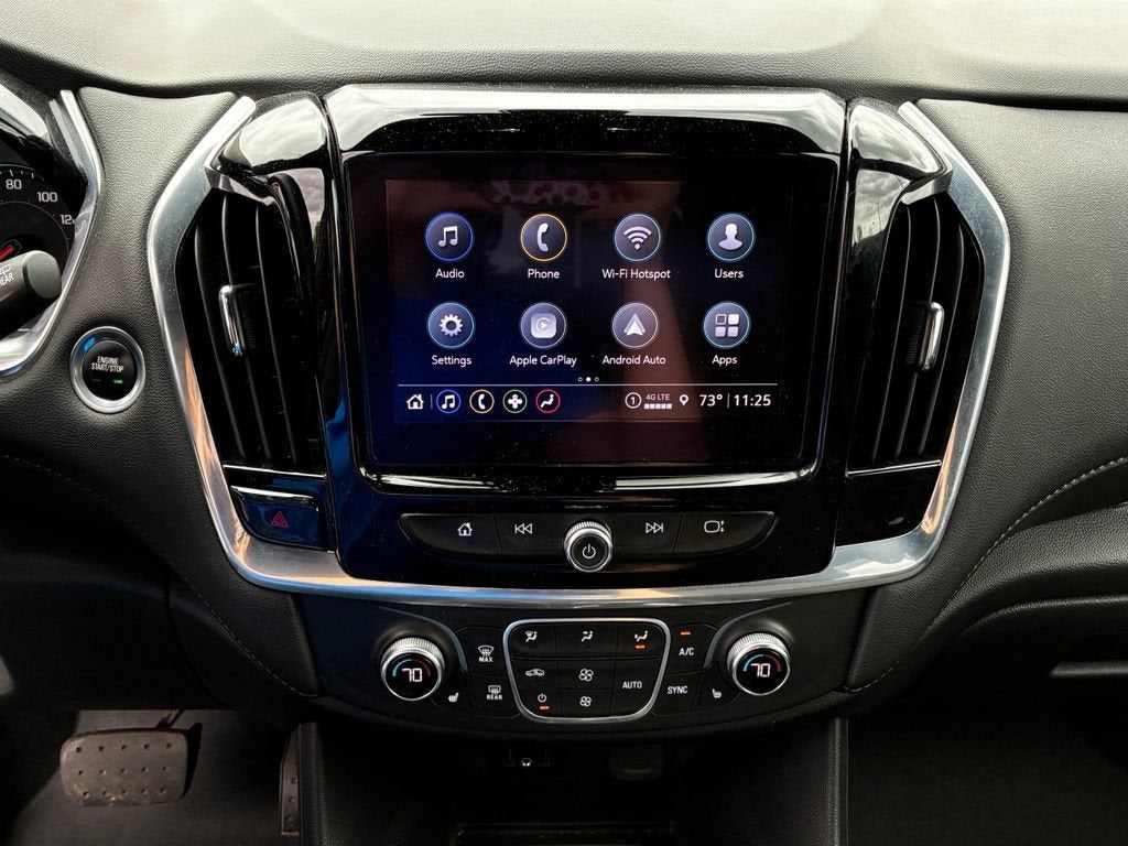 2022 Chevrolet Traverse LT Cloth