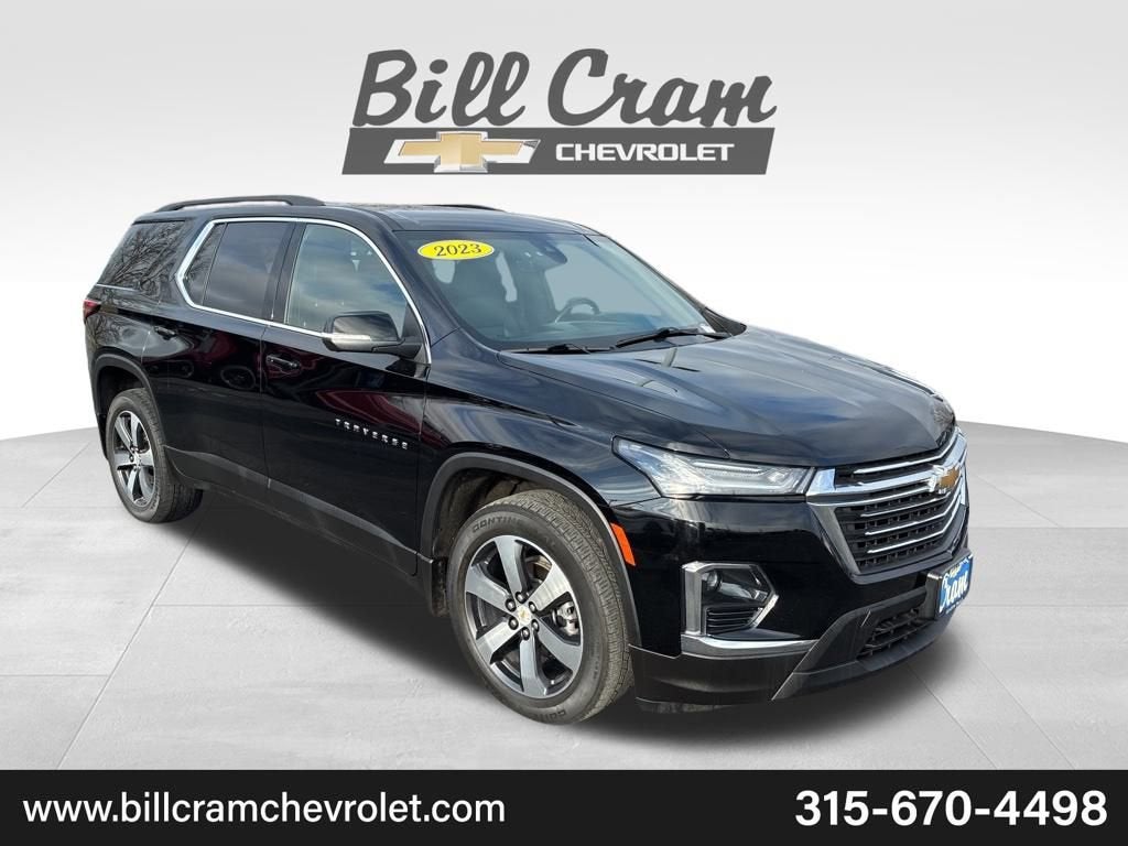 2023 Chevrolet Traverse LT Leather
