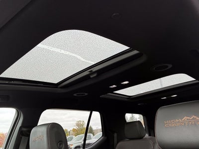 2023 Chevrolet Traverse High Country