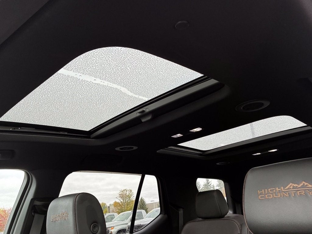 2023 Chevrolet Traverse High Country