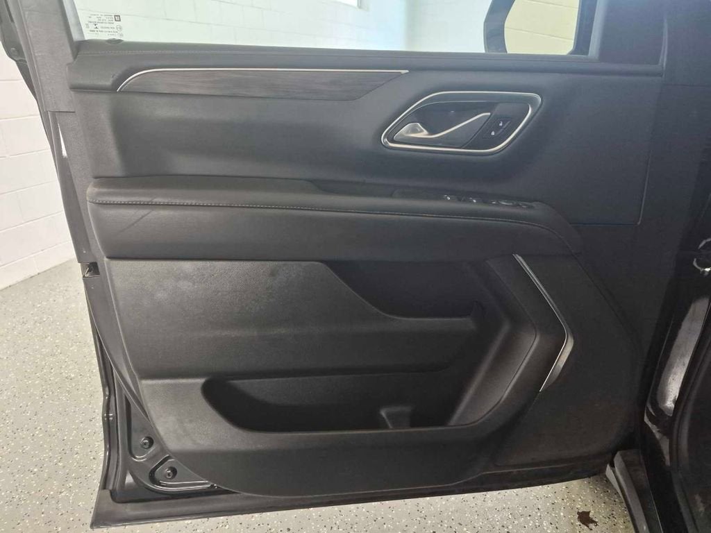 2022 Chevrolet Suburban LS