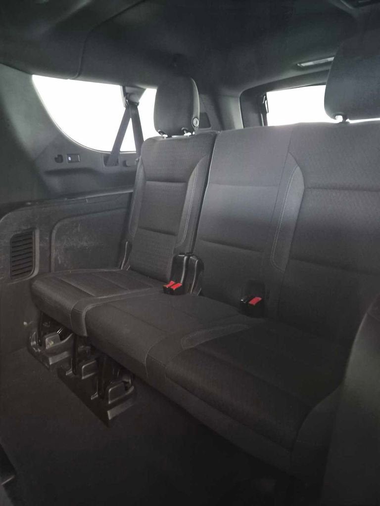 2022 Chevrolet Suburban LS