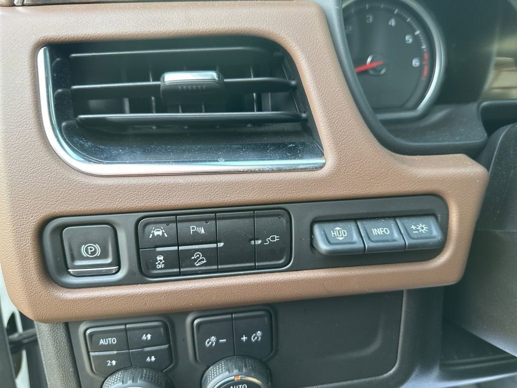 2021 Chevrolet Suburban High Country