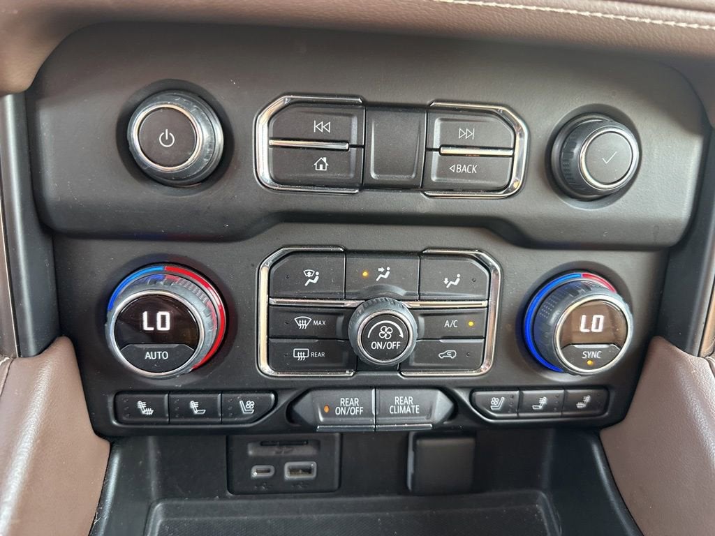 2021 Chevrolet Suburban High Country