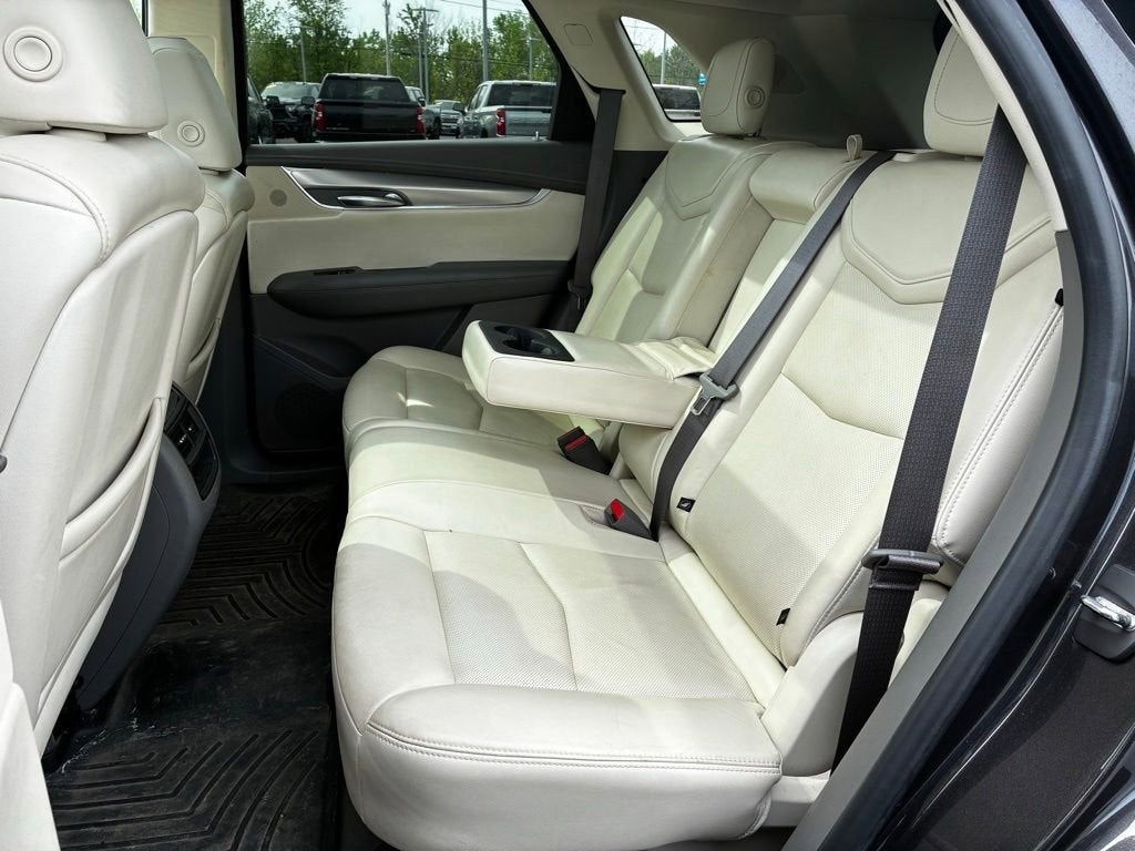 2018 Cadillac XT5 Luxury AWD