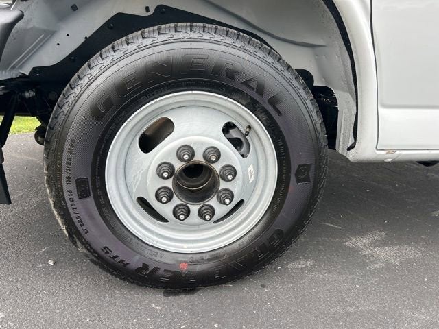 2025 Chevrolet Express Cutaway 3500 1WT