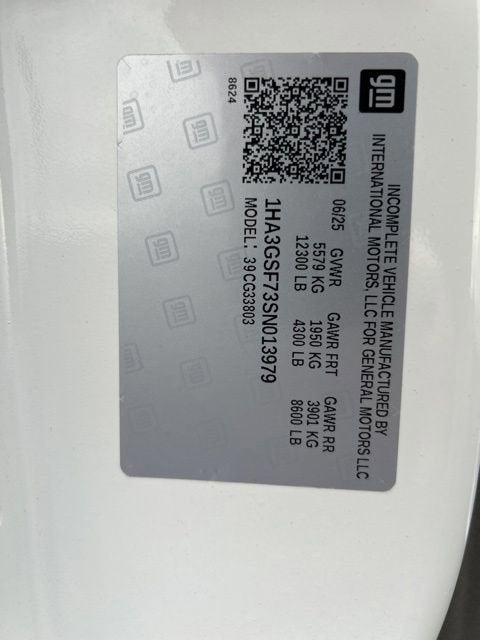 2025 Chevrolet Express Cutaway 3500 1WT