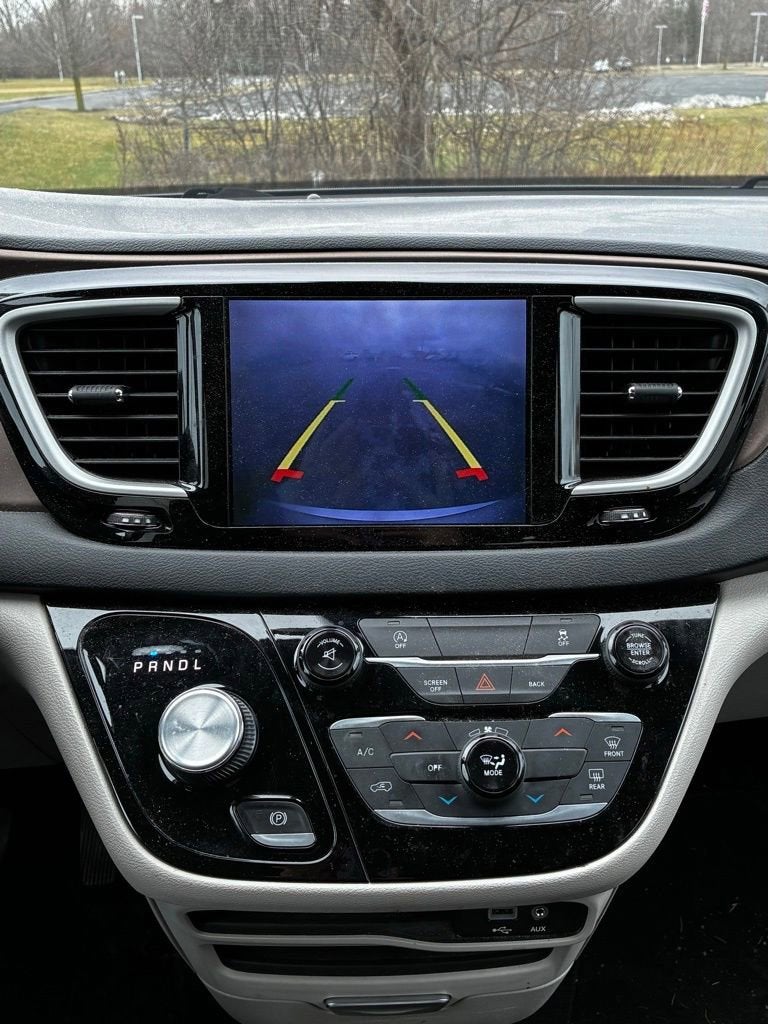 2017 Chrysler Pacifica Touring