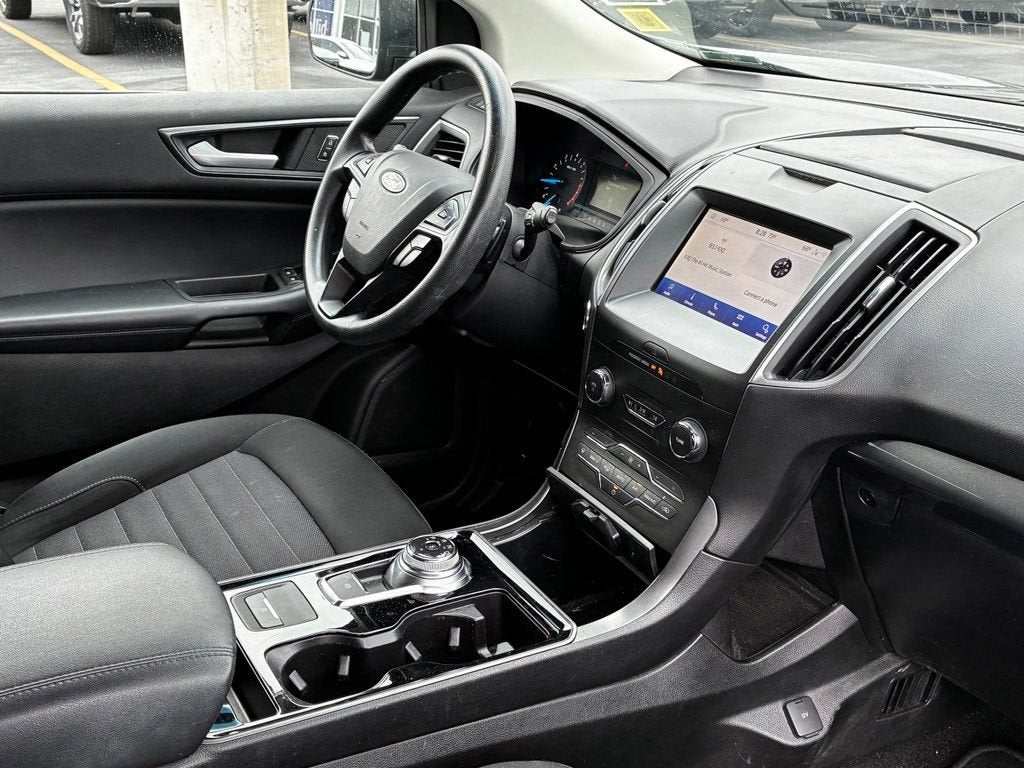 2020 Ford Edge SE
