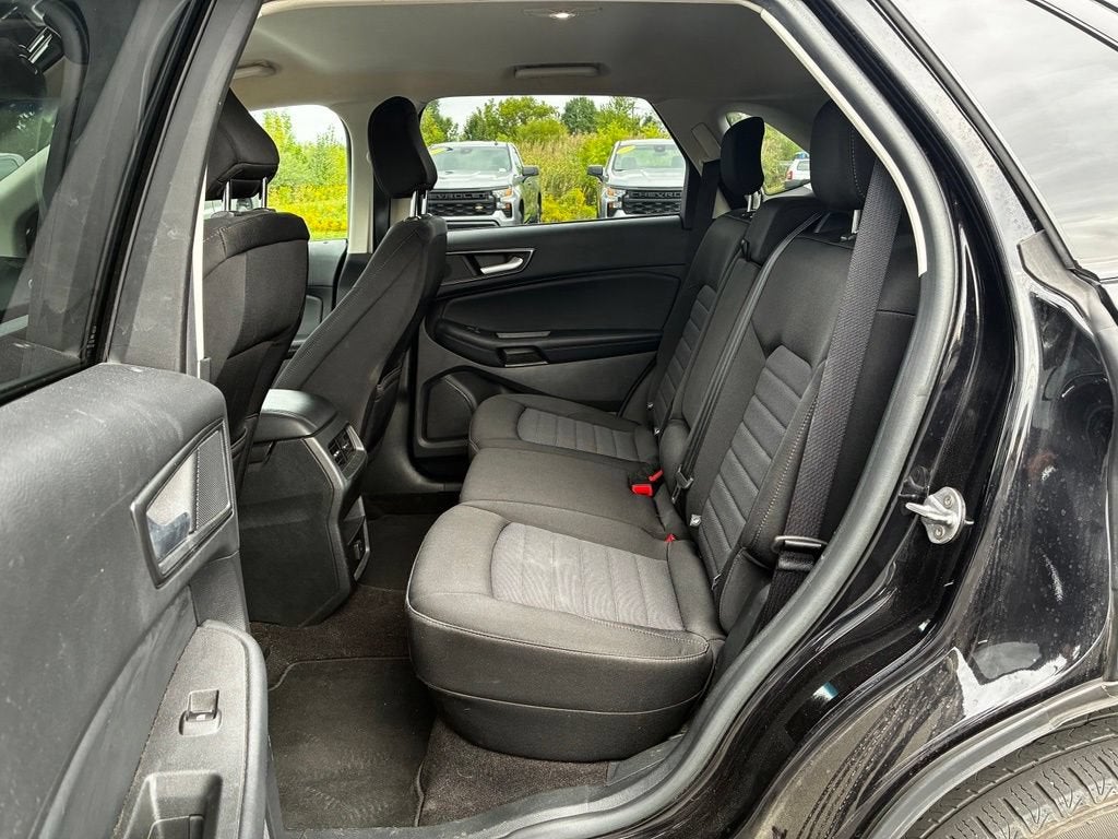 2020 Ford Edge SE