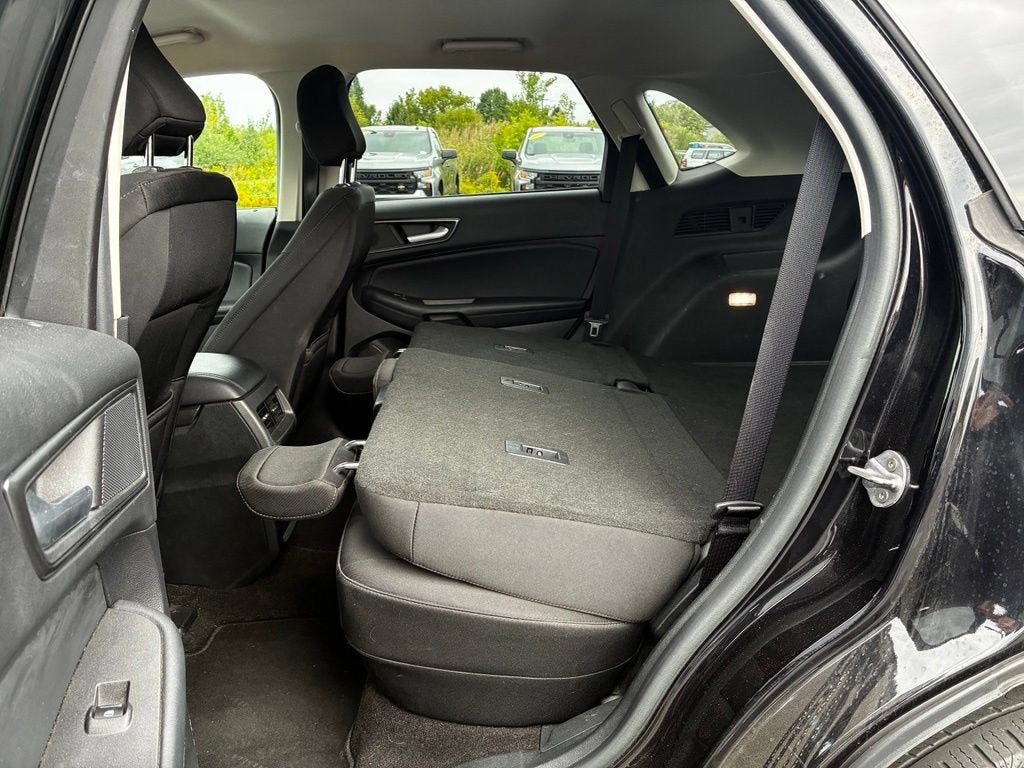 2020 Ford Edge SE