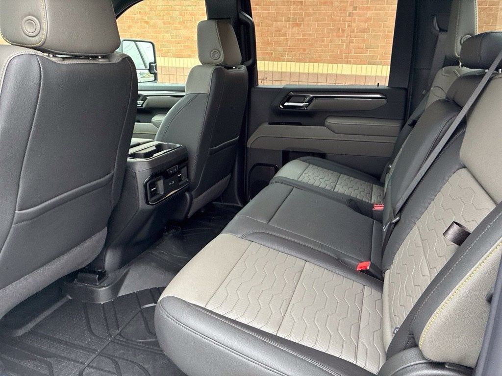 2026 Chevrolet Silverado 2500 HD ZR2 - Photo 46