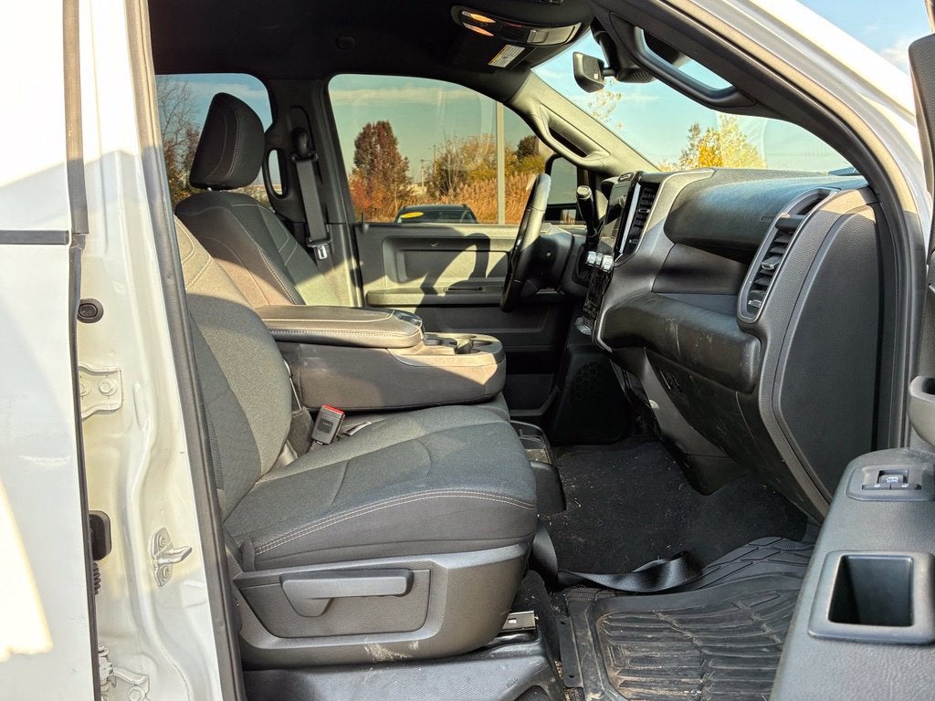 2025 RAM 2500 Base
