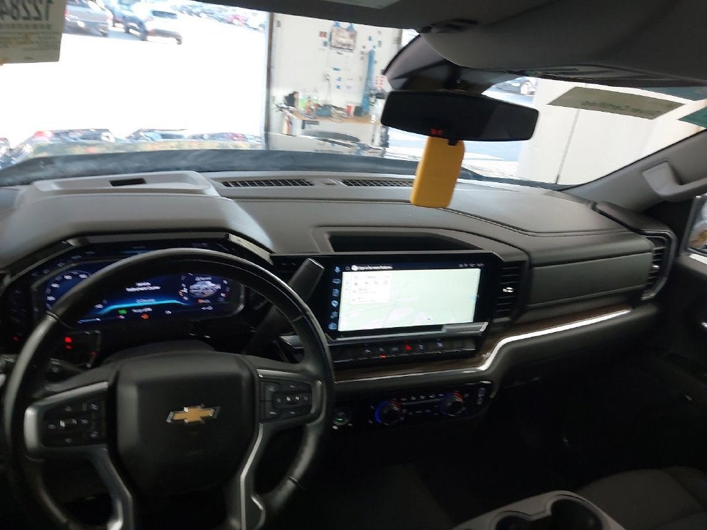 2024 Chevrolet Silverado 1500 LT (2FL)