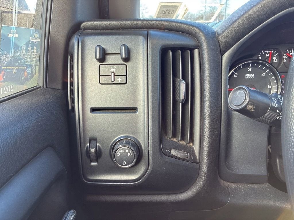 2018 Chevrolet Silverado 1500 Custom