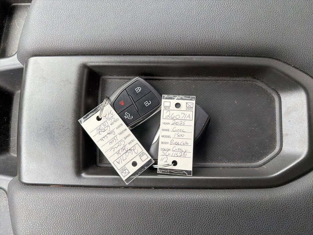 2025 GMC Sierra 1500 Pro