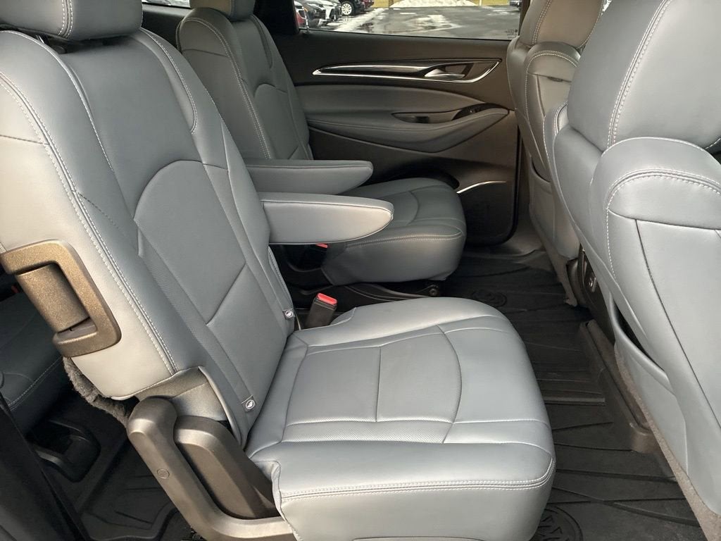 2020 Buick Enclave Essence