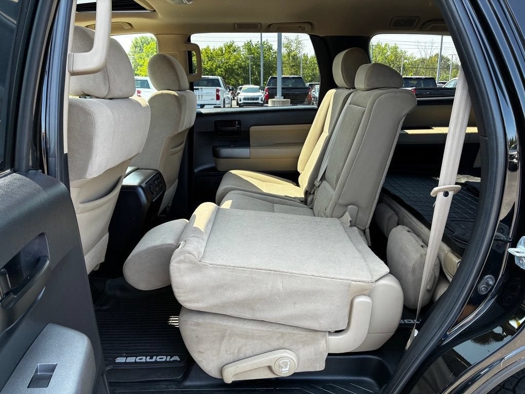 2017 Toyota Sequoia SR5