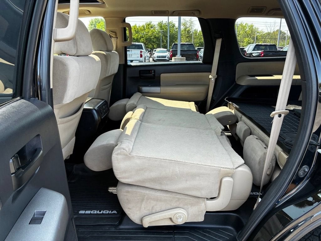 2017 Toyota Sequoia SR5
